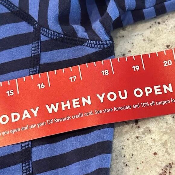 Zella Women's M Blue Striped Zip-Up Hoodie Jacket Casual Long Sleeve size S - Picture 6 of 8